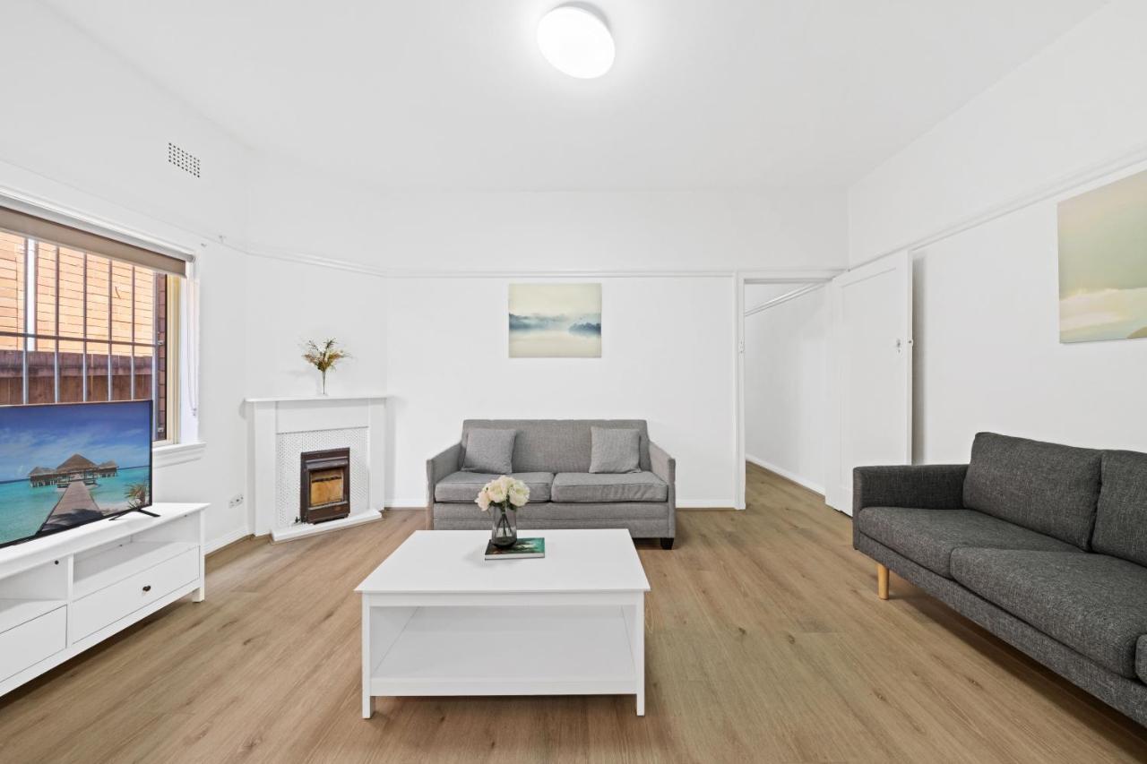 Burwood City Newly Renovated 2 Bed 2 Bath Free Private Parking Big Apt Sydney Zewnętrze zdjęcie